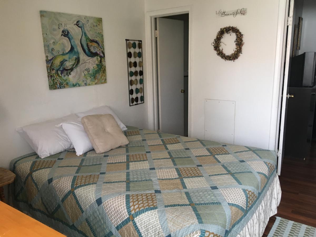 Midway Motel Caliente Eksteriør billede
